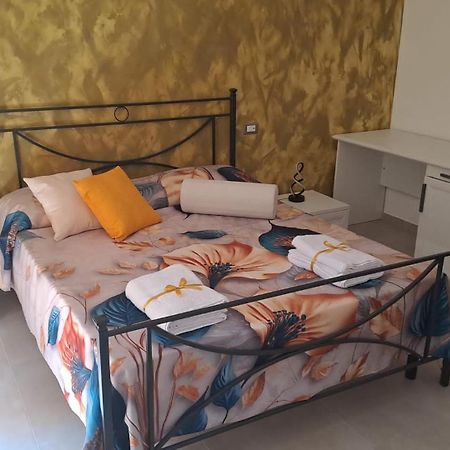 Guesthouse Affittacamere Padre Pio Morcone Centro 外观 照片