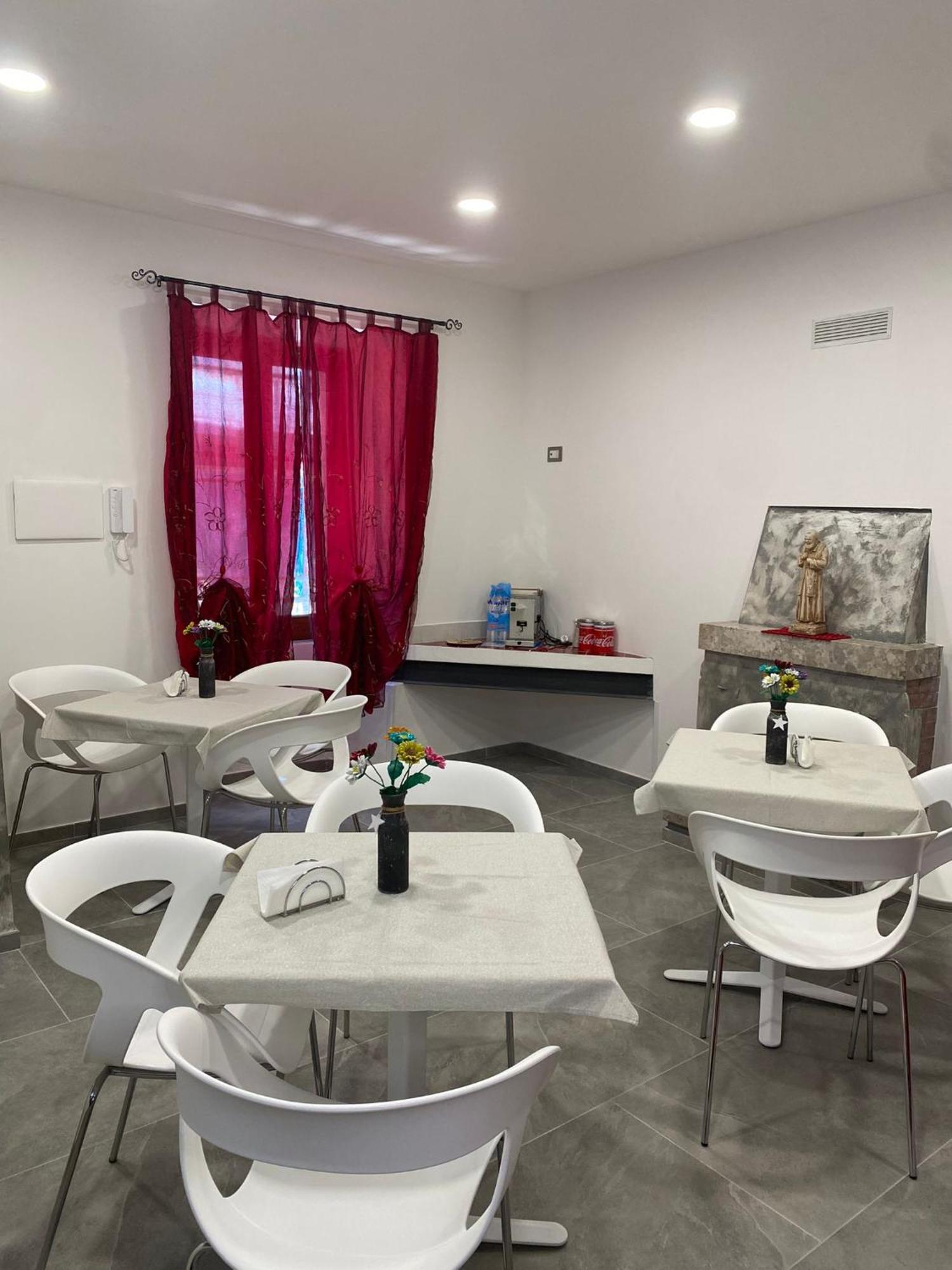 Guesthouse Affittacamere Padre Pio Morcone Centro 外观 照片